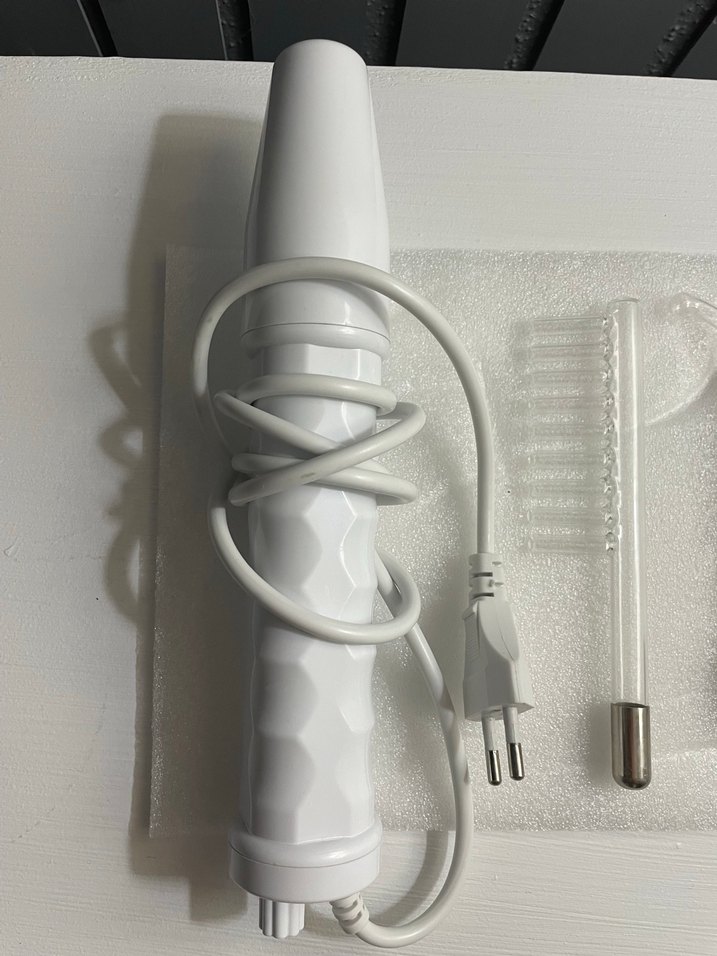 Beyaz yüksek frekans Cihazı ve 4 Başlık - Görsel 4