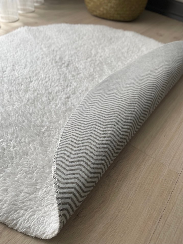 Beyaz Yuvarlak kuzu postu Modern Halı 80*80 - Görsel 3