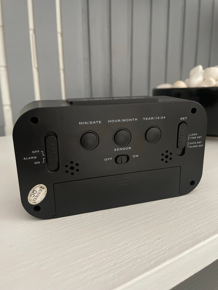 Siyah Dijital Masa Saati - Görsel 3