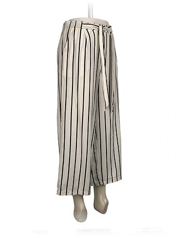 Vintage Love PreLoved Kısa Pantolon %70 İndirimli.