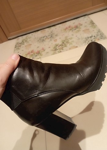 Siyah Deri Stiletto Topuklu Bot - Görsel 3