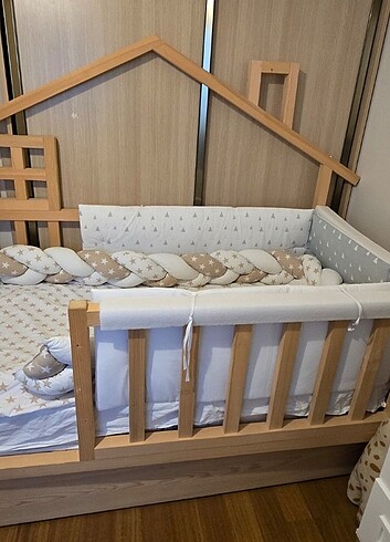Ahşap Montessori Bebek Yatağı