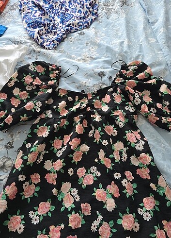 H&M H&M Çiçekli Balon Kol elbise
