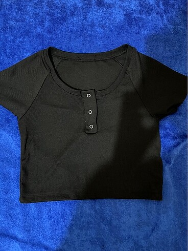 Siyah crop
