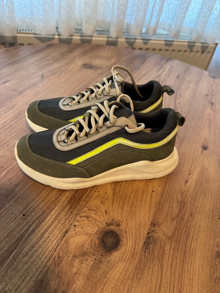 Gri Kadın Spor Ayakkabı Velcro Detaylı - Görsel 2