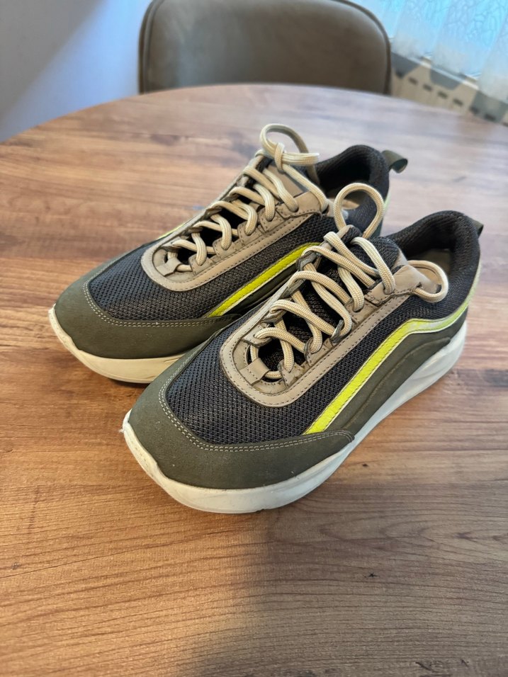 Gri Kadın Spor Ayakkabı Velcro Detaylı - Görsel 4