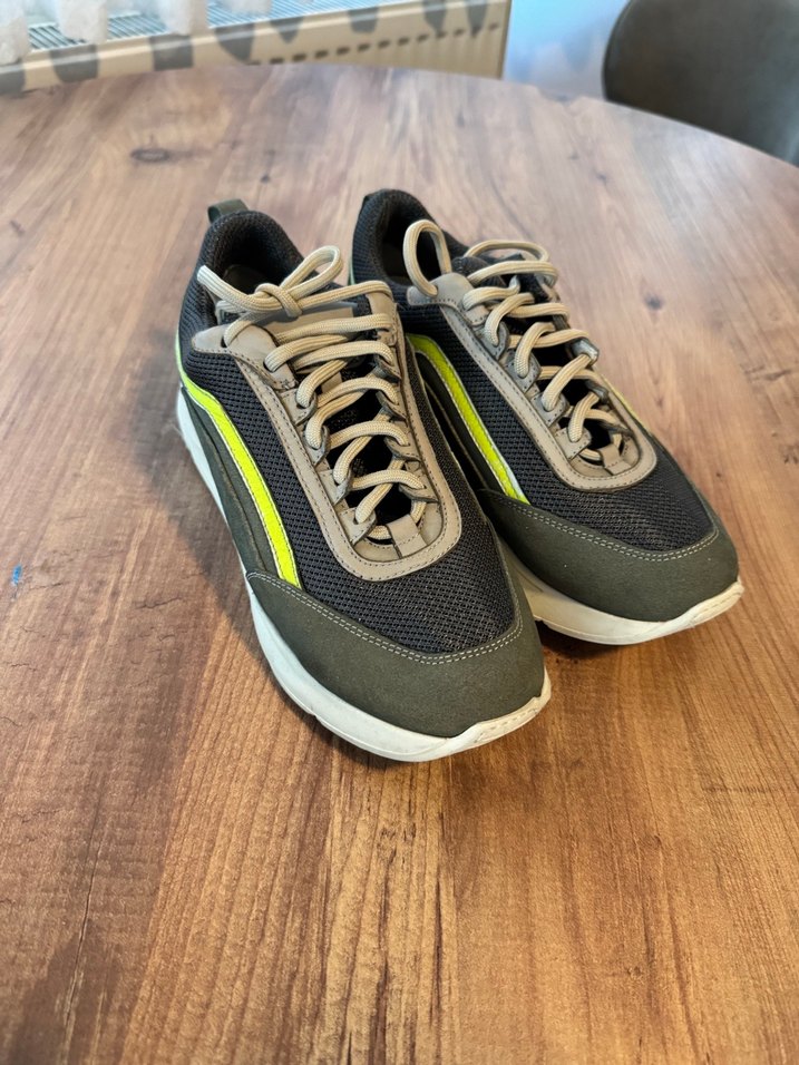 Gri Kadın Spor Ayakkabı Velcro Detaylı - Görsel 3