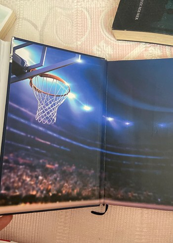 Çemberin Altında - Gamze Aydeniz - Görsel 2