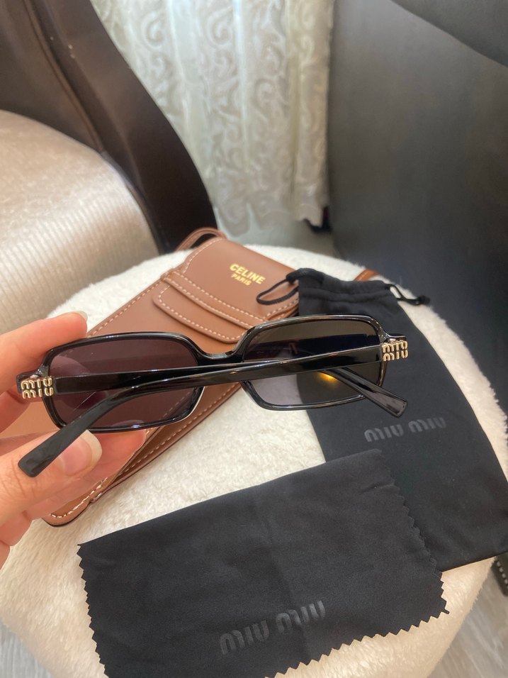 Siyah miu miu marka Kadın Güneş Gözlüğü - Görsel 3