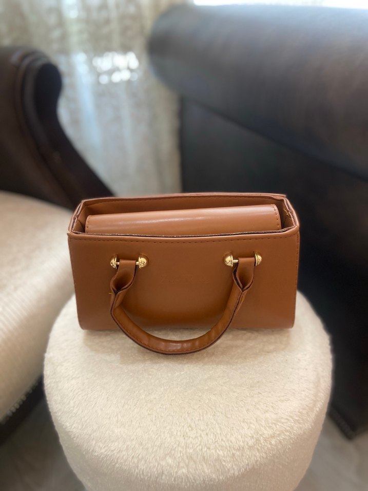 Kahverengi Deri Kadın El Çantası - Görsel 3