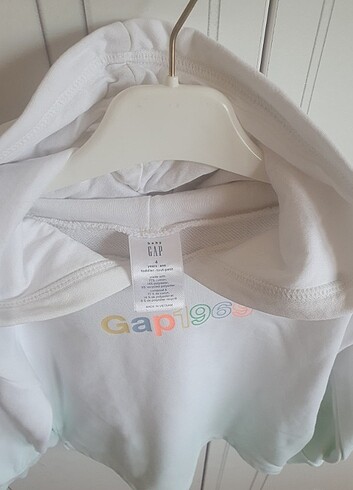 Gap Gap sweatshirt 