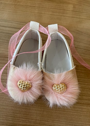 Kız Çocuk Pembe Kürklü Nakışlı Babet - Görsel 2