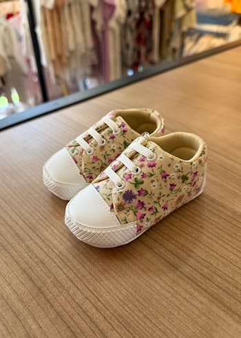 Kızlar için Çiçek Desenli İlk Adım Ayakkabısı - Görsel 2