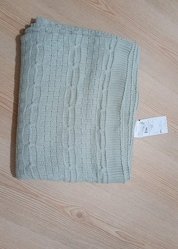 Yeşil Örgü Çocuk Battaniyesi - Görsel 2