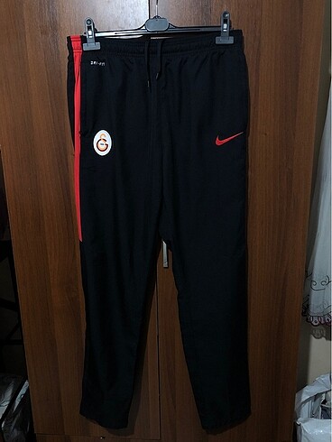 Nike Koleksiyondan Galatasaray Orjinal Eşofman Alt
