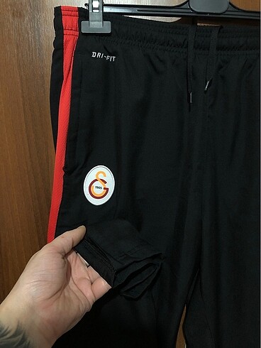 l Beden siyah Renk Nike Koleksiyondan Galatasaray Orjinal Eşofman Alt