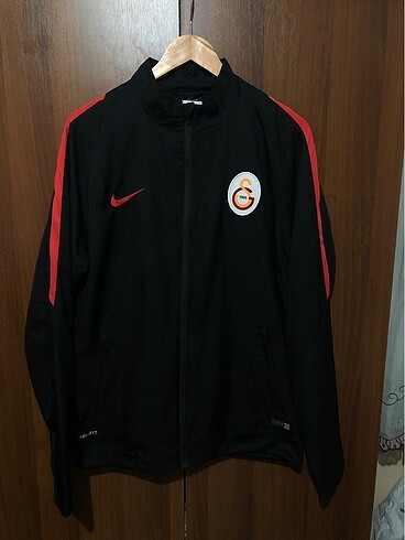 Nike Koleksiyondan Galatasaray Orjinal Eşofman Üst