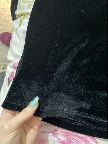 Siyah kayık yaka kadife kazak - Görsel 3