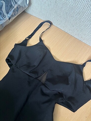 Bershka Elbise