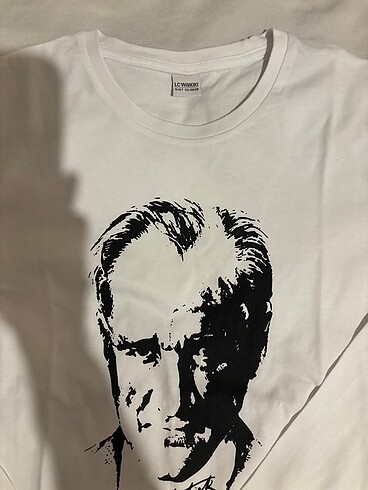LC Waikiki Tshirt