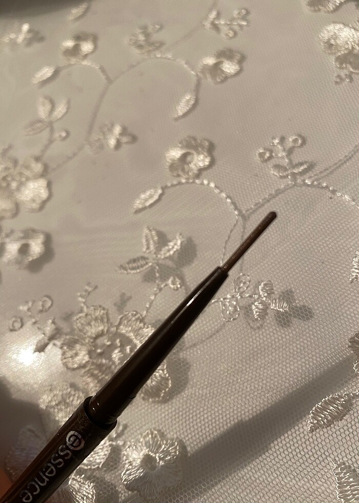 Essence Kaş Kalemi - Görsel 2