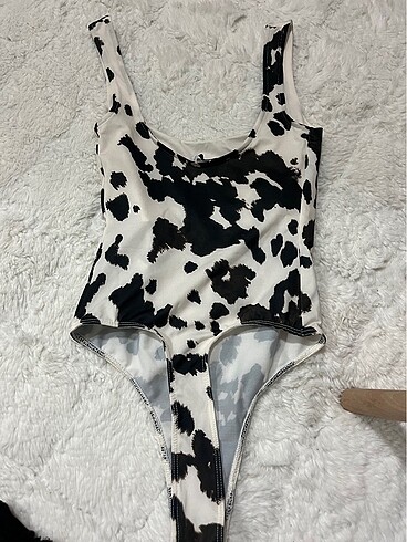 xs Beden Bershka body