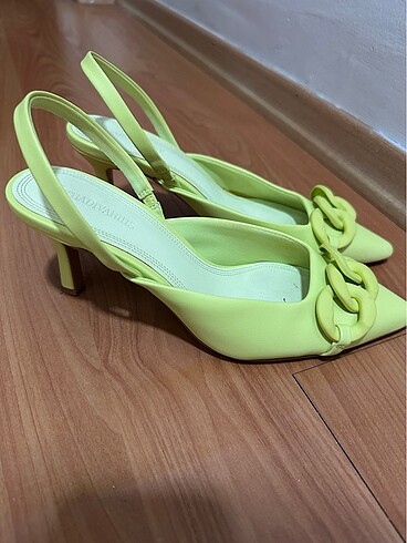 Stradivarius Stradivarius Lime Topuklu Ayakkabı