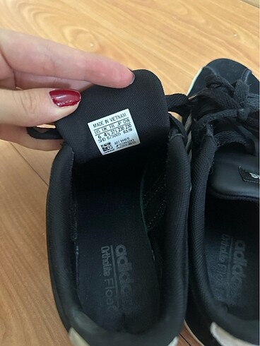37 Beden siyah Renk Adidas Siyah Sneaker