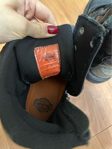 37 Beden siyah Renk Harley Davidson orijinal bot