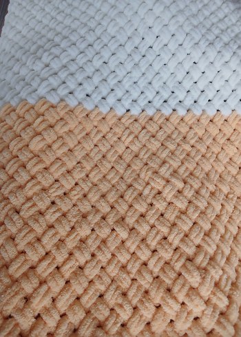 Beyaz ve Sarı Renkli Hasır Model Bebek Battaniyesi - Görsel 3