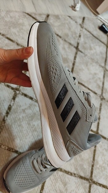 Adidas spor ayakkabı