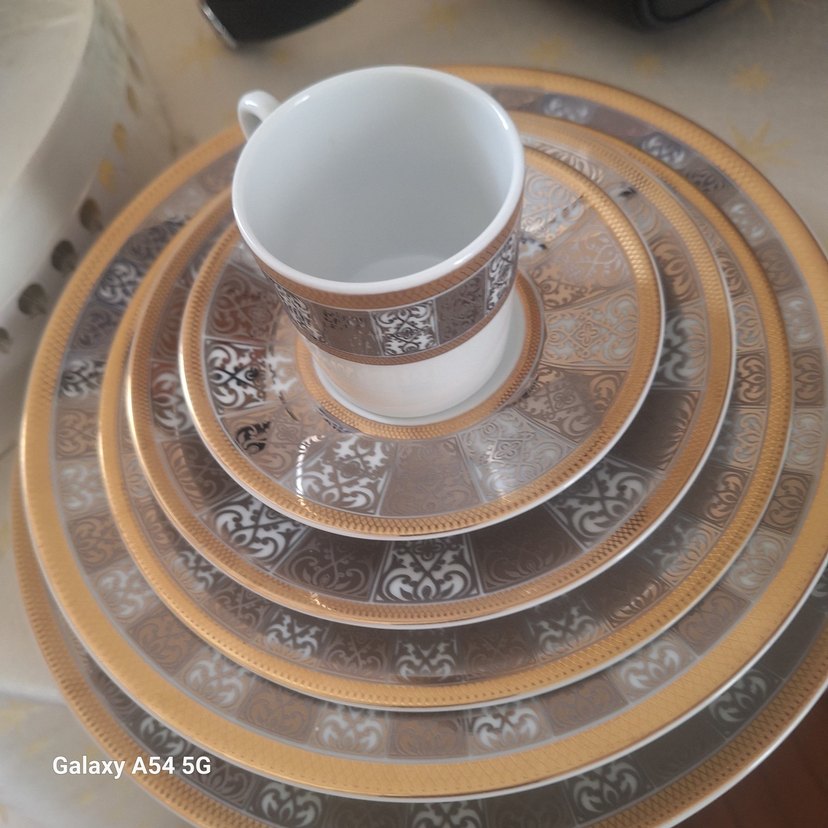 kelepir Altın Desenli Porselen KRC 105 PARÇA YEMEK Takımı. - Görsel 3