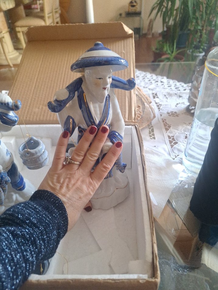 Mavi Detaylı Seramik Figürin Seti - Görsel 5