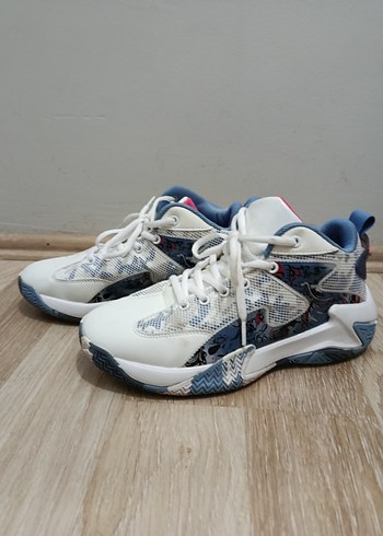 Renkli Yılan Desenli Basketbol Ayakkabısı - Görsel 2