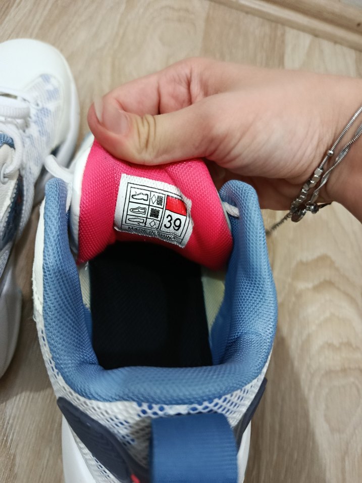 Renkli Yılan Desenli Basketbol Ayakkabısı - Görsel 4