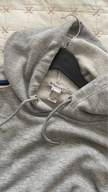 Kadın crop sweatshirt - Görsel 3