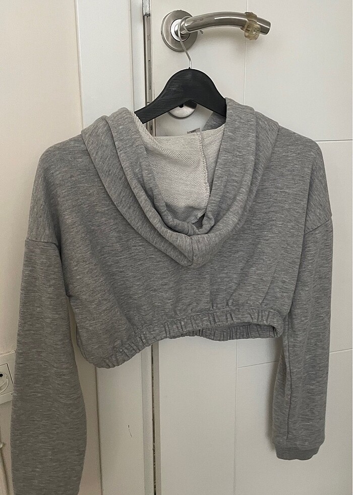 Kadın crop sweatshirt - Görsel 2