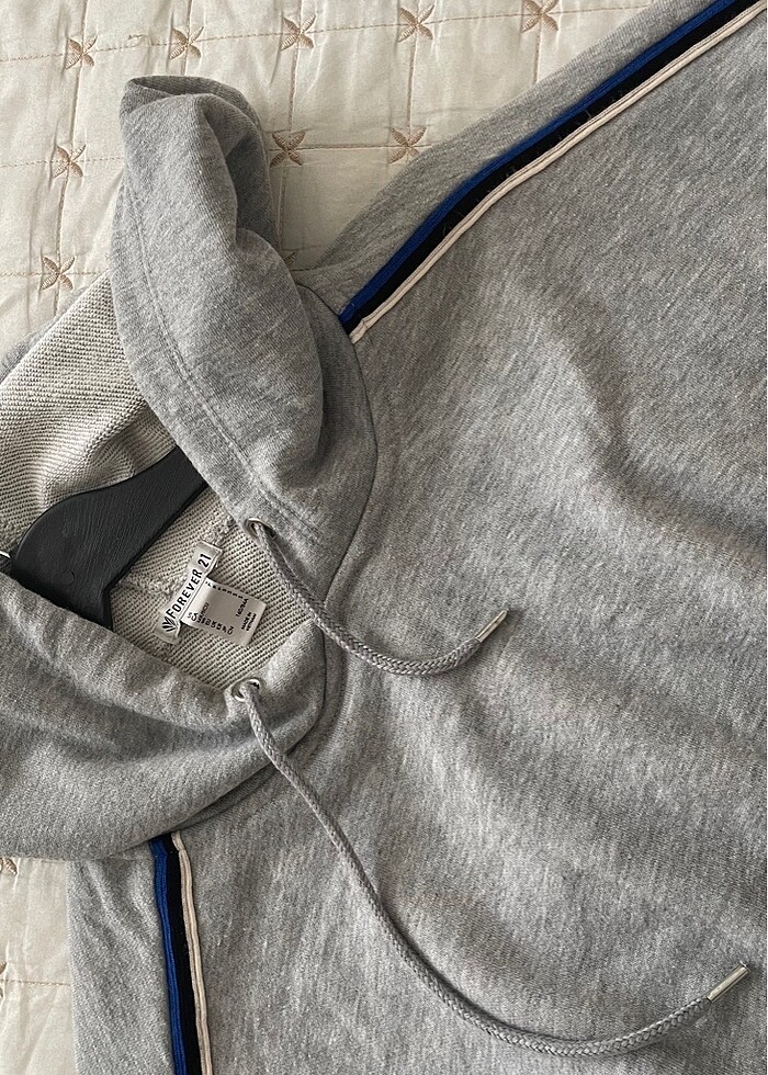 Kadın crop sweatshirt - Görsel 4