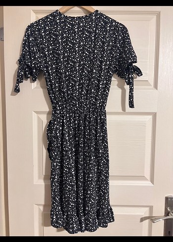 Siyah V Yaka Fırfırlı Uzun Elbise - Görsel 2