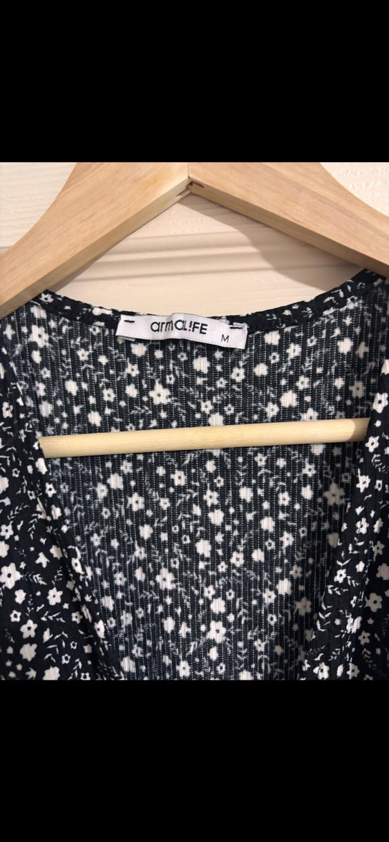 Siyah V Yaka Fırfırlı Uzun Elbise - Görsel 3