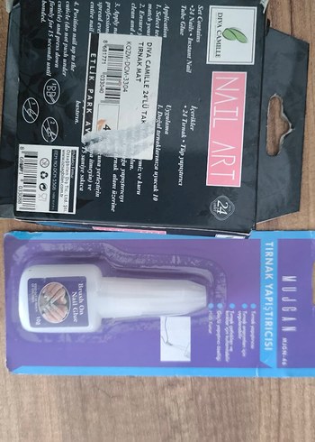 Kırmızı Parlak Tırnak Süslemeleri ve Yapıştırıcı - Görsel 4