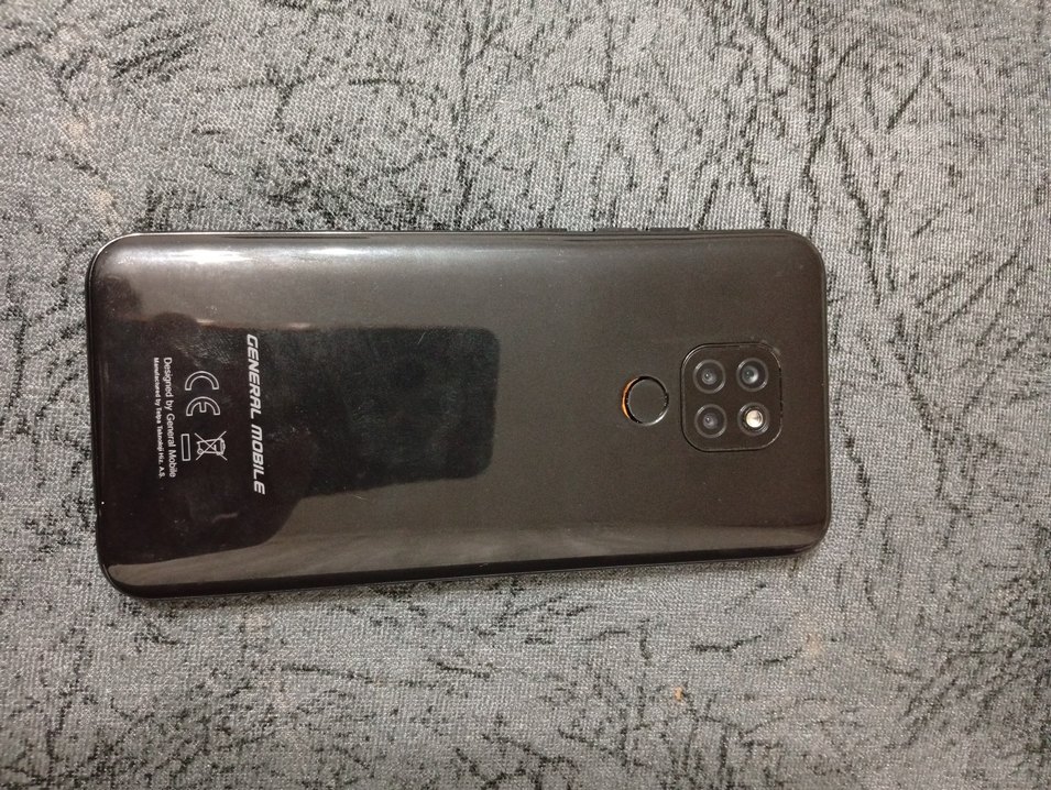 siyah Telefon Şarj Aleti ve Kablosu - Görsel 3