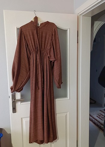 Kahverengi Uzun Keten Elbise - Görsel 2