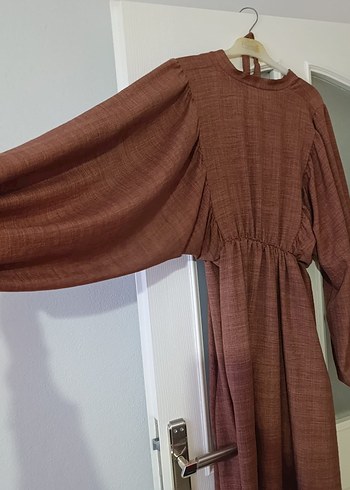 Kahverengi Uzun Keten Elbise - Görsel 3