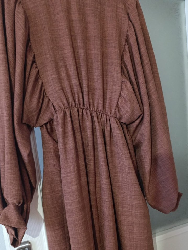 Kahverengi Uzun Keten Elbise - Görsel 5