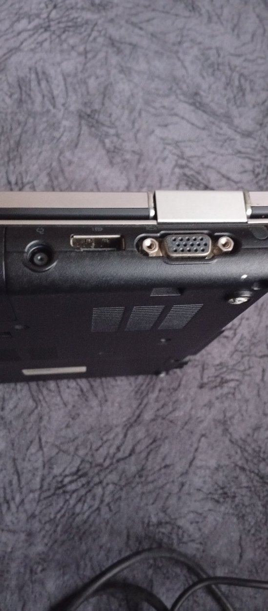 Siyah Renkli Laptop - Görsel 3