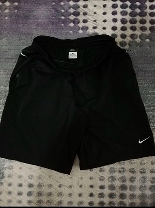 #Erkek #Şort #Nike
