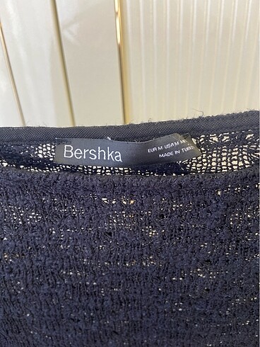 Bershka Bluzz