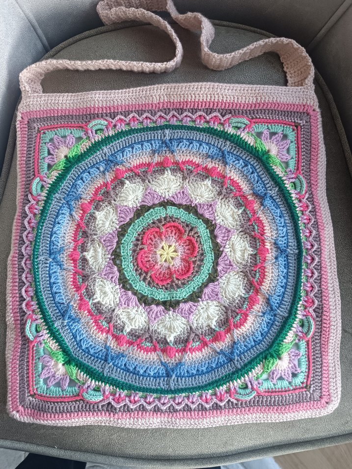 Renkli Desenli Örgü Kol Çantası - Görsel 3