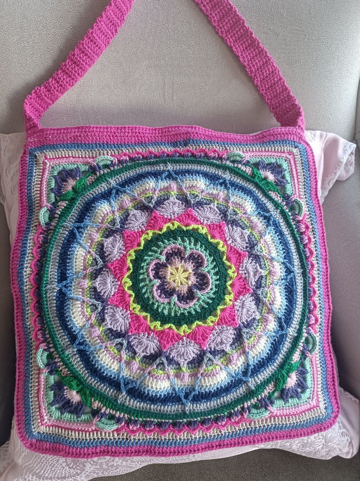 Renkli Desenli Örgü Kol Çantası - Görsel 4